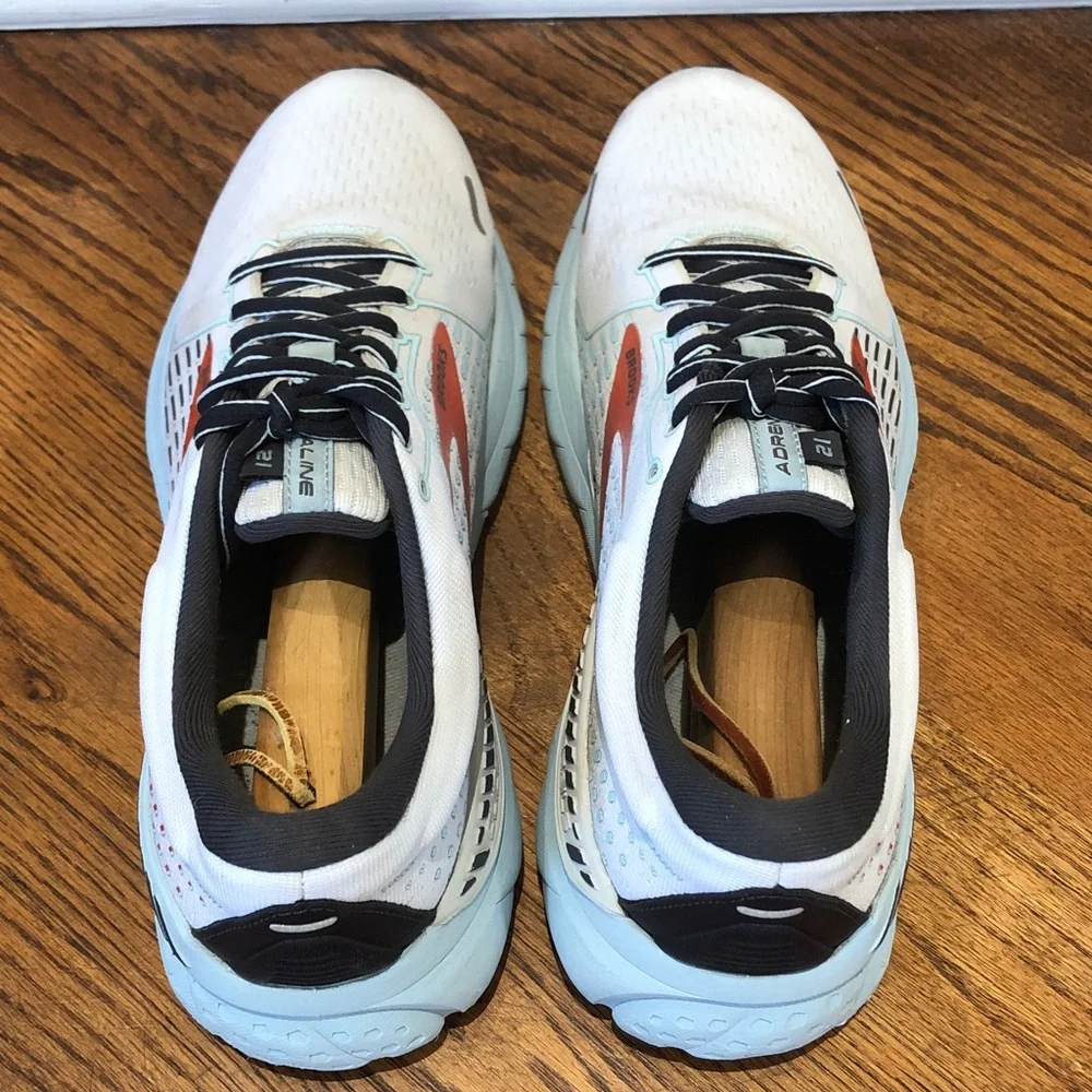 BROOKS Women's Adrenaline GTS 21 Size 11